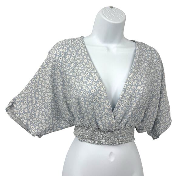 Bohme Smocked Crop Top Medium Baby Blue Ditzy Floral Dolman Sleeve Shabby Chic - Picture 5 of 10